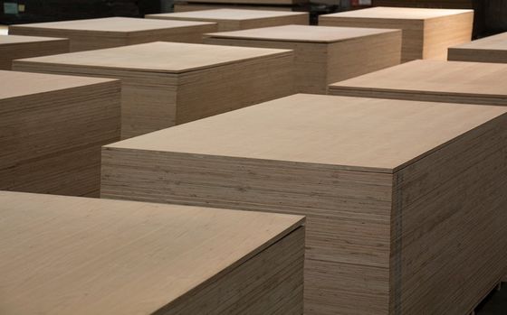 Top A Verarbeitung von Holz Veneer gewaschen Schwarz Apricot Krone Korn Dunkle Farbe Für Hotel Schrank Dekoration