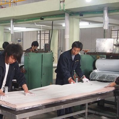 Slice Cut rekonstituierte Silber Eichenholz Veneer Länge 2500-3100mm kann für Wandbedeckung angepasst werden