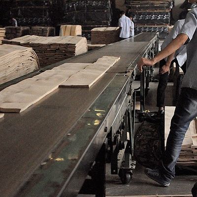 Flache geschnittene Krone schnitt natürlichen Cherry Wood Veneer 0.15-0.5mm für Platte und Möbel-Gesicht