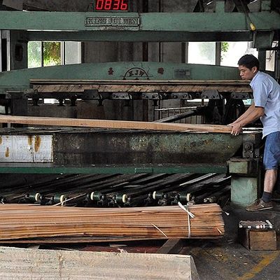 Amerikanisches natürliches Walnuss-Furnierholz-Viertel schnitt gerades Korn für die erstklassigen Möbel, die Hersteller Fsc China machen