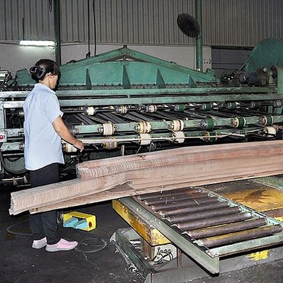 Dekorations-schnitt natürliches Teakholz-Furnierholz flach Länge des Kronen-Korn-2050-3200mm