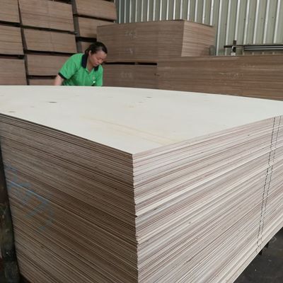 Natürliche dargestellte Anigre-Block-Zahl Fantasie-Sperrholz-gute Qualität für Tür und Grad-China-Fabrik Windows-Platten-E1/E2