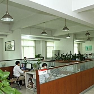 Technisch hergestelltes Holzfurnier in Braun Pearl X6003, neues Design, 2500*640mm Standardgröße für Möbel-Deckfurnier