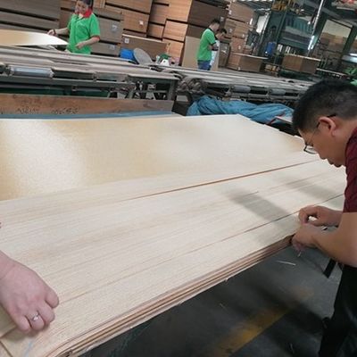 High-End Custom SI.CK-X4923 Technisches Holz Veneer Silber Krokodil Haut Gitter Textur für schicke Platten